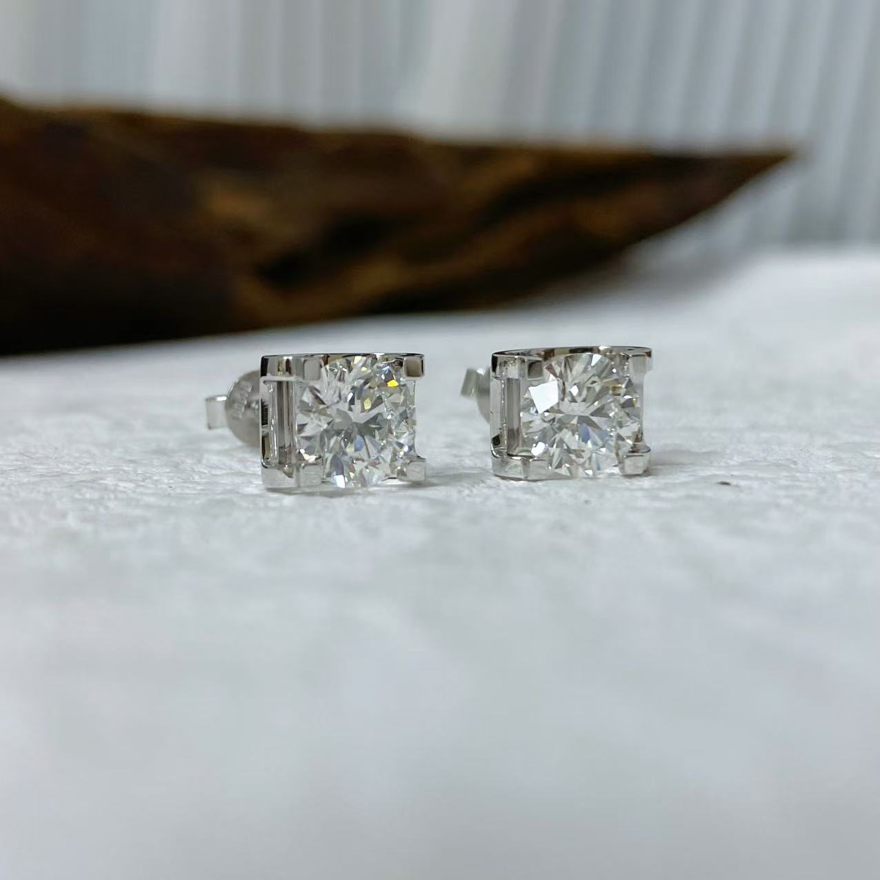 ピアス