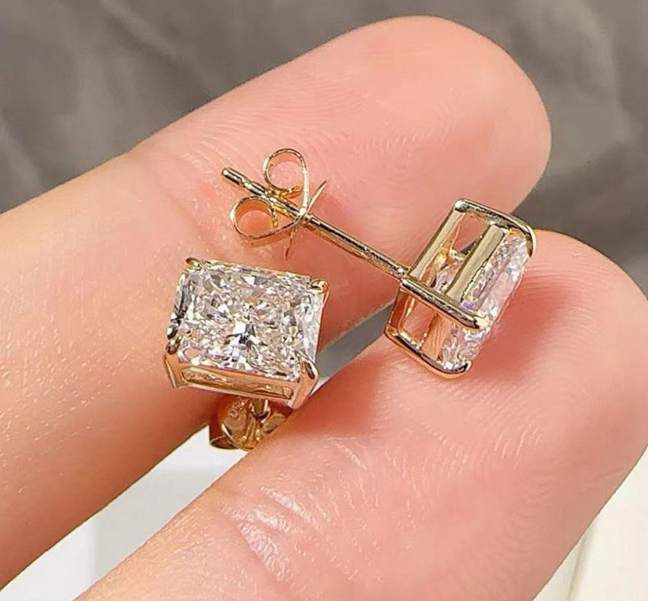 ラボグロウンダイヤモンド ピアス
各1ct（合計2ct） Eカラー VS1
ラディアントカット K18YG【IGI鑑定書付】