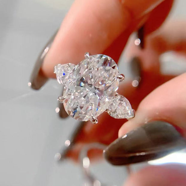 #22#5.02ct E VVS2 オーバル 三石デザインラボダイヤリング｜無改色・IGI認定ダイヤ × PT950リング