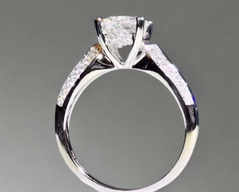 2.0ct D VVS2 無改色ラボグロウンダイヤモンド リング