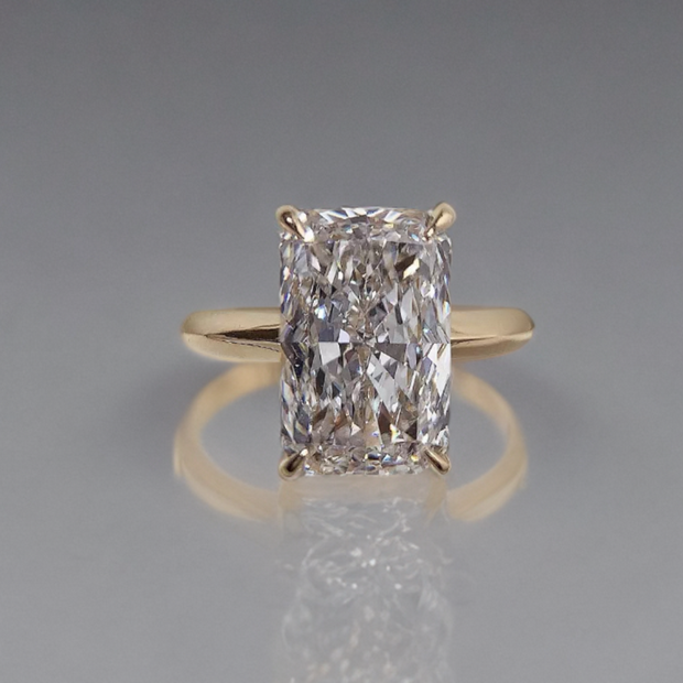 無改色ラボグロウンダイヤモンド リング 5ct E VS1 エメラルドカット