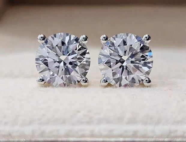 #c&d#1.05ct×2 D VVS2 上品に輝くラボダイアピアス（10％割引中）｜無改色・IGI認定ラボダイヤ × PT950ピアス