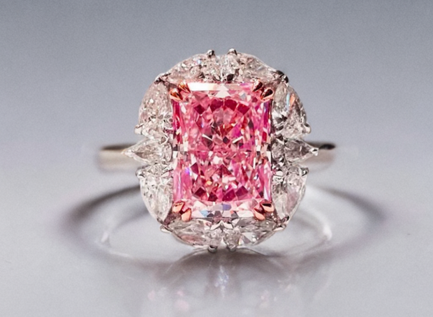 #order-02#2.05ct ピンクダイヤモンド・スクエアカット・ハローリング